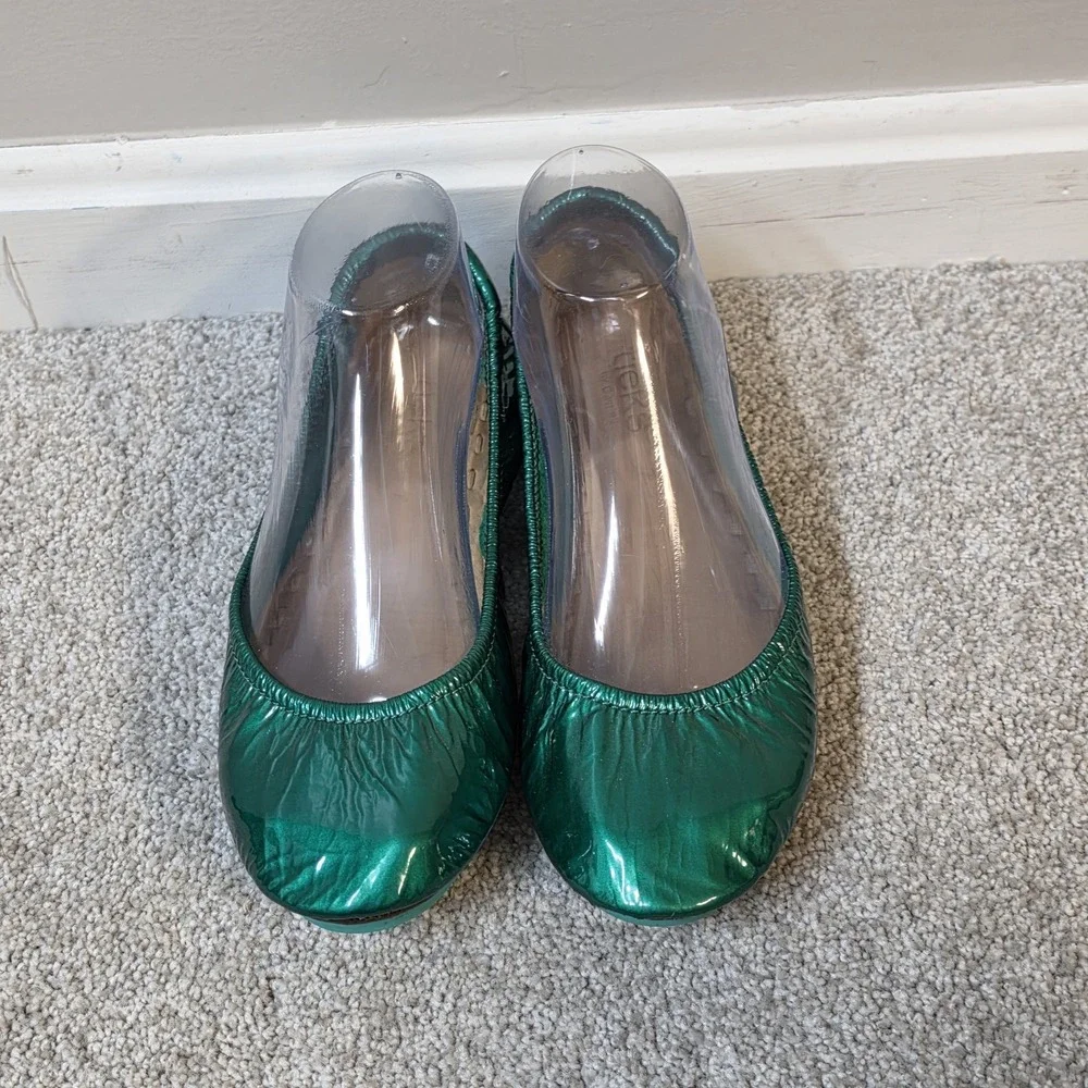 Tieks Emerald Green Patent Ballet Flats Size 7 GUC No Box Full-Grain Leather
